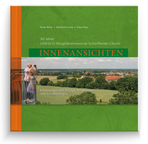 Buchdeckel „Innenansichten - Erfahrungen und Erfolge, Hindernisse und Annäherungen“
