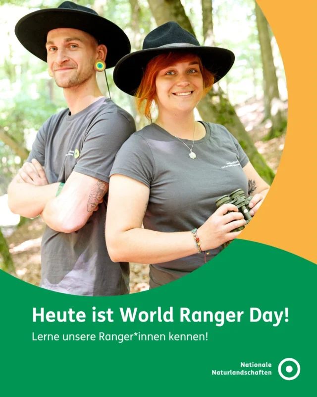 Heute ist World Ranger Day – er würdigt die unverzichtbare Arbeit von Ranger*innen weltweit.💚

🌍 Unter dem diesjährigen Motto „Rangers: Guardians of a Changing Planet“ stehen Menschen im Mittelpunkt, die sich täglich für den Schutz von Natur, Artenvielfalt und einzigartigen Landschaften einsetzen. Sie sorgen dafür, dass Natur auch für kommende Generationen erhalten bleibt. 🛡️

🦉Auch in Deutschland sind Ranger*innen im Einsatz: In den Nationalparken, Naturparken, Biosphärenreservaten und Wildnisgebieten – den Nationalen Naturlandschaften. Sie stehen für eine professionelle Schutzgebietsbetreuung und machen Natur für dich erlebbar. Heute stellen wir dir einige der Ranger*innen und ihre Gebiete vor. 🌿

Lerne die Ranger*innen auch vor Ort kennen: Rund um den 31.07. - den World Ranger Day - bieten viele Nationale Naturlandschaften Führungen und Aktionen an, bei denen du Ranger*innen live erleben kannst. 
👉 Entdecke die Veranstaltungen unter: nationale-naturlandschaften.de/world-ranger-day-2026-veranstaltungen

#nationalenaturlandschaften #NNL #umweltverstehen #WorldRangerDay #IStandWithRangers 

📷 Fotos: Ranger*innen im Nationalpark Kellerwald-Edersee © Arnold Morascher, Nadine Berger © Nationalpark Schwarzwald, Felix Höhne © Biosphärenreservat Oberlausitzer Heide- und Teichlandschaft, Nicola Glaser © Naturpark Niederlausitzer Heidelandschaft, Markus Ellinger © Naturschutzzentrum Obere Donau, Michael Keßler © Naturwacht Saarland, Sebastian Keller © Nationalpark Niedersächsisches Wattenmeer