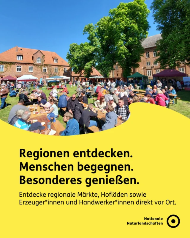 Du willst eine Region wirklich kennenlernen? 🧀🍯🍎

🌿 Ob Käse, Honig, Streuobstprodukte, Kräuter, Kunsthandwerk oder andere regionale Spezialitäten: Viele regionale Produkte zeigen, was eine Region besonders macht. Sie erzählen von regionalen Besonderheiten, handwerklichem Können und Wissen, das oft über Generationen weitergegeben wird.

🤝 Vor allem in Naturparken und Biosphärenreservaten wird eng mit regionalen Erzeuger*innen, Vermarkter*innen, Handwerker*innen und weiteren Akteur*innen zusammengearbeitet. Ob auf regionalen Märkten, in Hofläden, direkt in der Werkstatt oder auf dem Feld: In den Nationalen Naturlandschaften hast du viele Möglichkeiten, regionale Besonderheiten zu entdecken und die Menschen dahinter kennenzulernen.

💬 Welche regionale Spezialität verbindest du mit einem besonderen Ort oder einer Region?

#nationalenaturlandschaften #NNL #naturerleben #zukunftgestalten #regionalität

📸 Fotos: Besucher auf dem Festungsmarkt des BiosphäreElbeMarkts im @biosphaerenreservat_elbe @fv_br_fle_bb
© D. Foitlanger, Rhöner Landleben im Naturpark Hessische Rhön © VDN-Fotoportal/Ingdi, Weinland Naturpark Stromberg-Heuchelberg © VDN-Fotoportal/Matze, Letzte aktive Glasmanufaktur im Naturpark Schwarzwald Mitte/Nord © VDN-Fotoportal/Luxfox, Alte Tradition des Abfischens im Naturpark Niederlausitzer Heidelandschaft © VDN-Fotoportal/pit, Morgens gestochen - mittags auf dem Tisch: Bornheimer Spargel im Naturpark Rheinland © VDN-Fotoportal/Ulrike Sobick, Prost für Wanderer im Naturpark Schwarzwald Mitte/Nord © VDN-Fotoportal/Annett Paul, Schmuckherstellung auf dem BiosphäreElbeMarkts © D. Foitlanger, Marktstand auf dem BiosphäreElbeMarkts © D. Foitlanger, Neugierige Kuh im Naturpark Schwäbisch-Fränkischer Wald © VDN-Fotoportal/BernhardDrixler